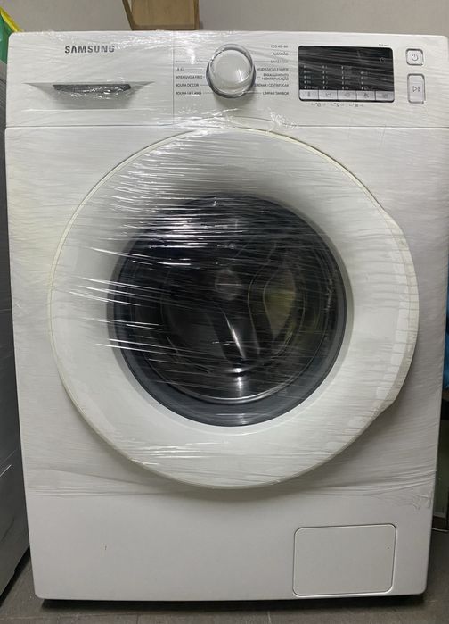 Maquina de lavar roupa Samsung - menos de 1 ano de uso (ótimo estado)