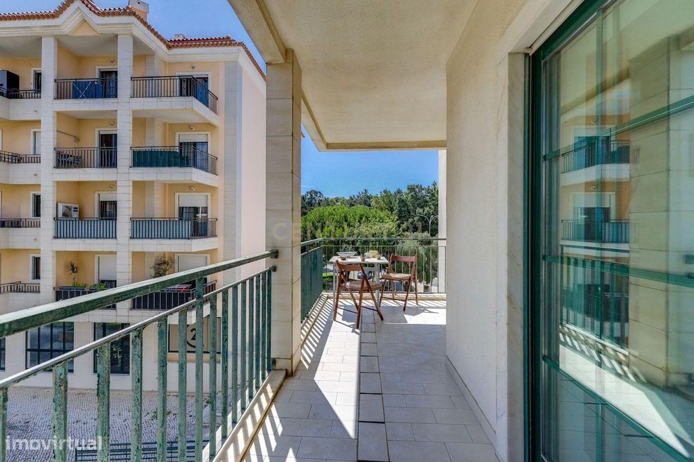Property in Carcavelos E Parede, Lisboa