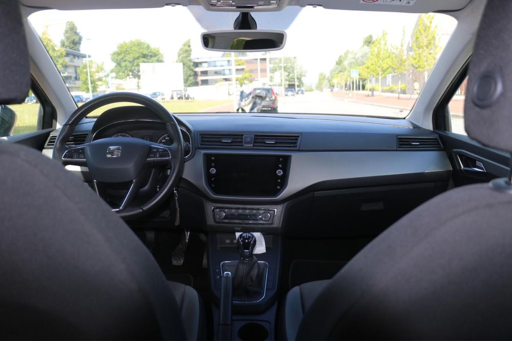 Seat Ibiza 1.0 Cinza Metalizado