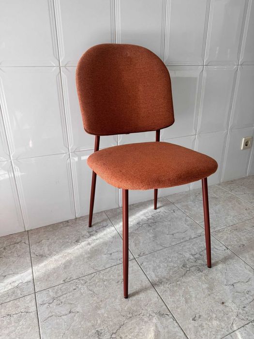 Conjunto de 4 Cadeiras em tecido terracota – estilo moderno