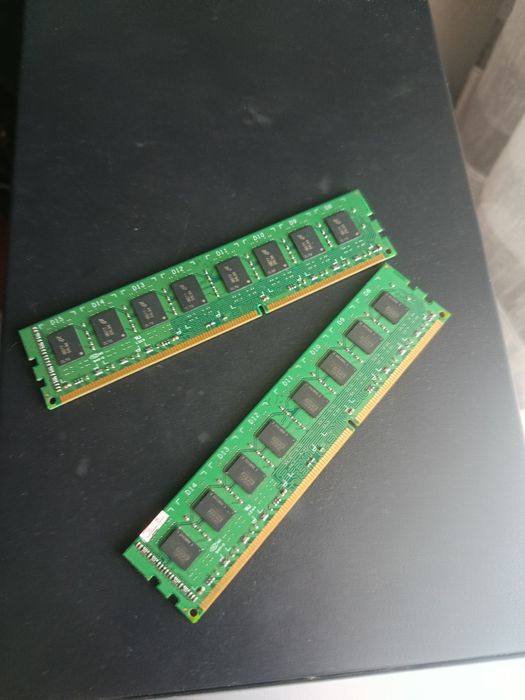 ОЗП  8 gb ddr3 1300 МГц