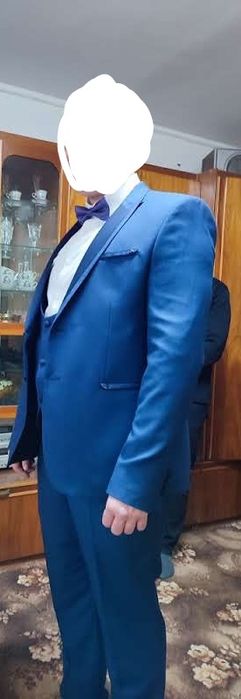 Весільний костюм