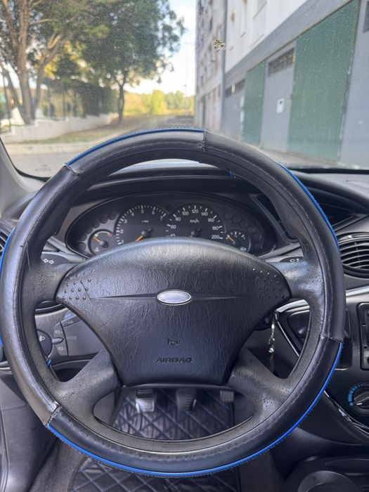 Ford focus 1.6 100cv foto 4