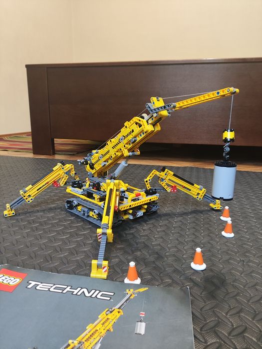 Lego technic будівельний кран оригінал