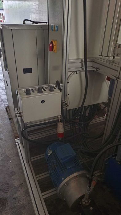 Maszyna do przetwarzania systemów poliuretanowych