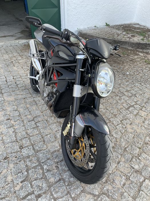 MV Agusta Brutale 910R (2007) – Estado Impecável (40.000 km)