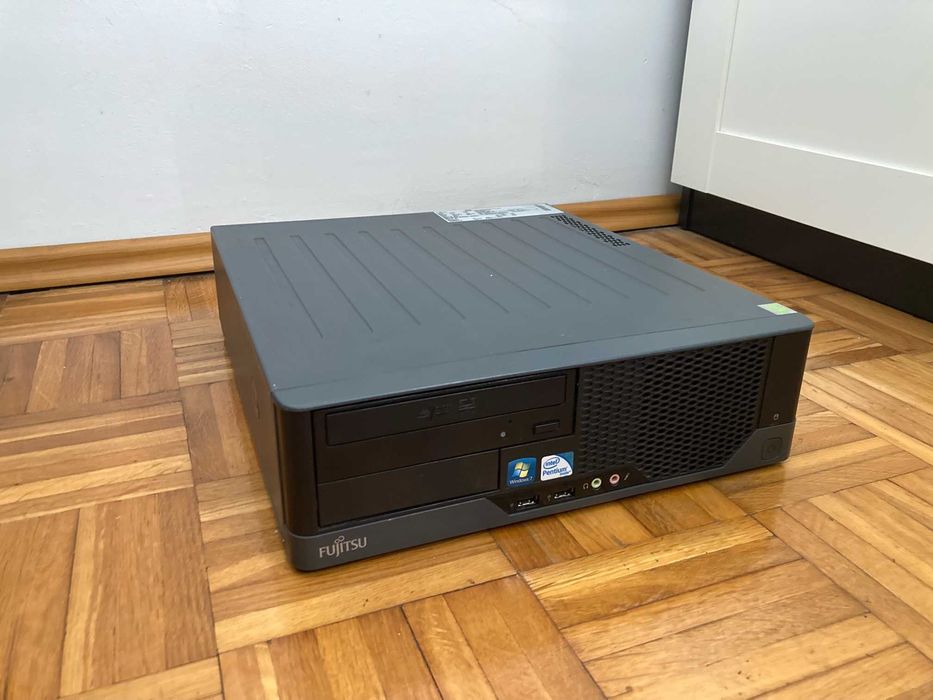 Komputer stacjonarny Fujitsu Esprimo E5731 E85+ E5500 2.8GHz 8GB RAM