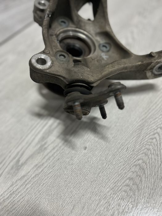 Цапфа передня VW Tiguan II 5NA