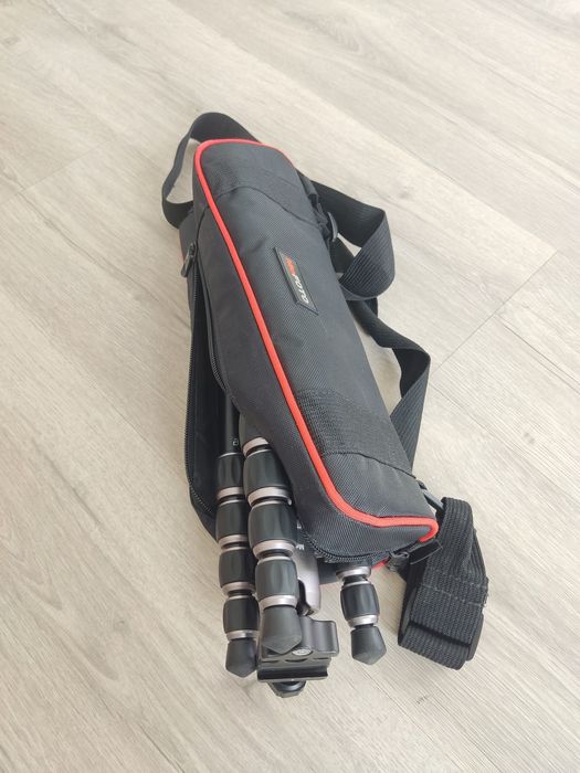 Tripé MeFOTO Backpacker AO350 com Bolsa – Impecável