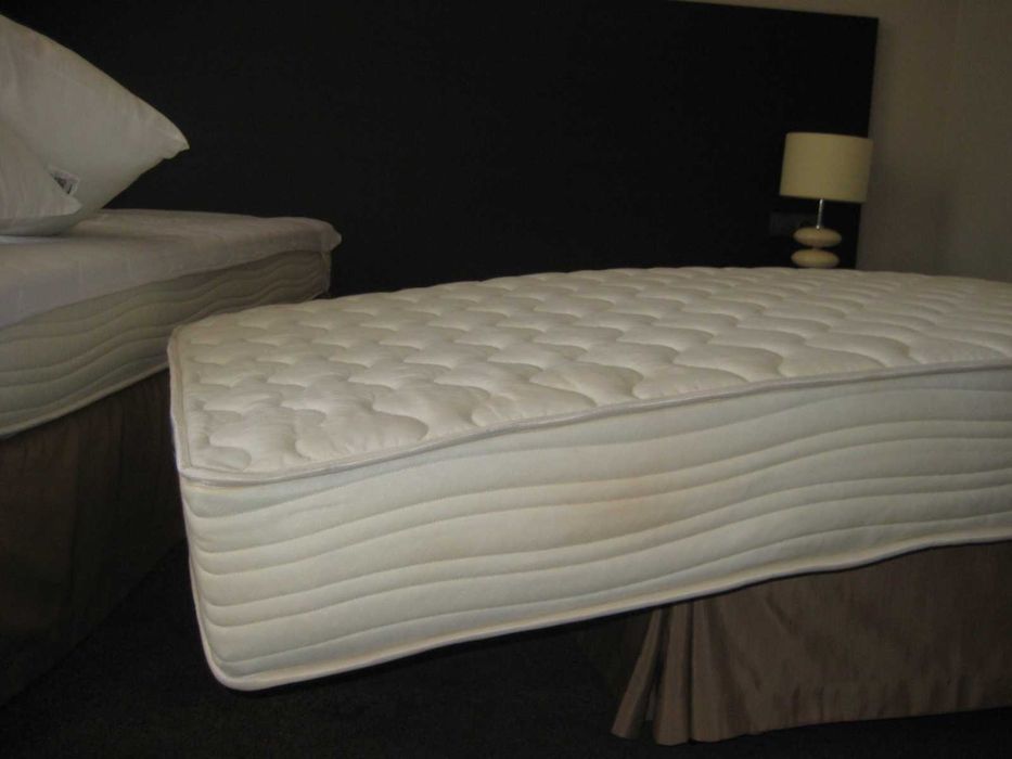 Химчистка дивана, чистка мягкой мебели Самар . Стирка ковров