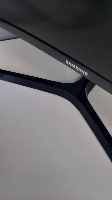 Monitor Curvo Samsung 24""