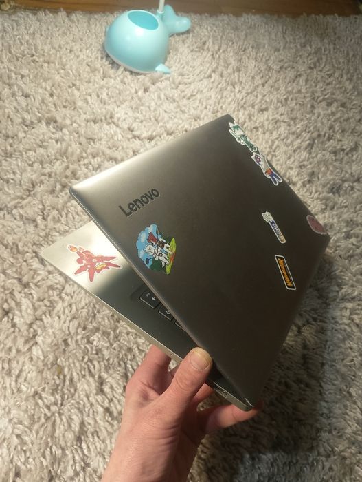 Ноутбук Lenovo 2024рік/ssd/4озу/14 дюймів батарея 4-6 годин