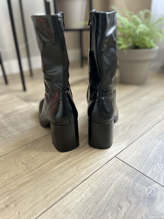 Ботильйони чоботи черевики ботінки сапожки zara 41 лакові квадрат