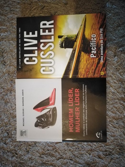 Lote de livros de literatura internacional