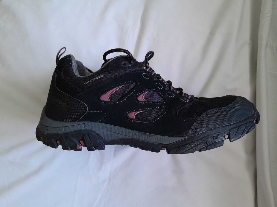 Sprzedam damskie buty trekkingowe Regatta Lady Holcombe IEP Low.