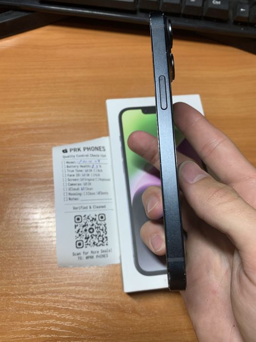 iPhone 14 256GB / Neverlock / Слот SIM / Стан 9.5/10