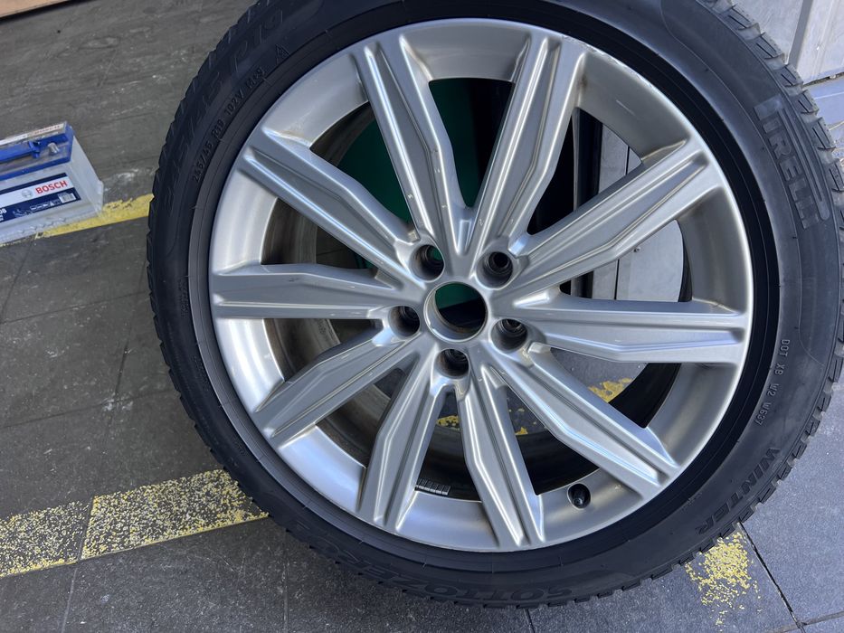 Audi Original, Pirelli Winter Sottozero 3 245/45 R19 102V