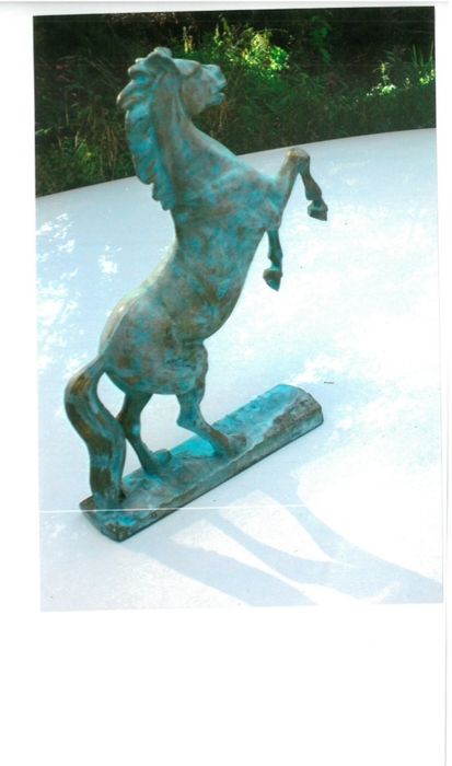 Rzeźba konik. 3.7kg 30cm wysokosci