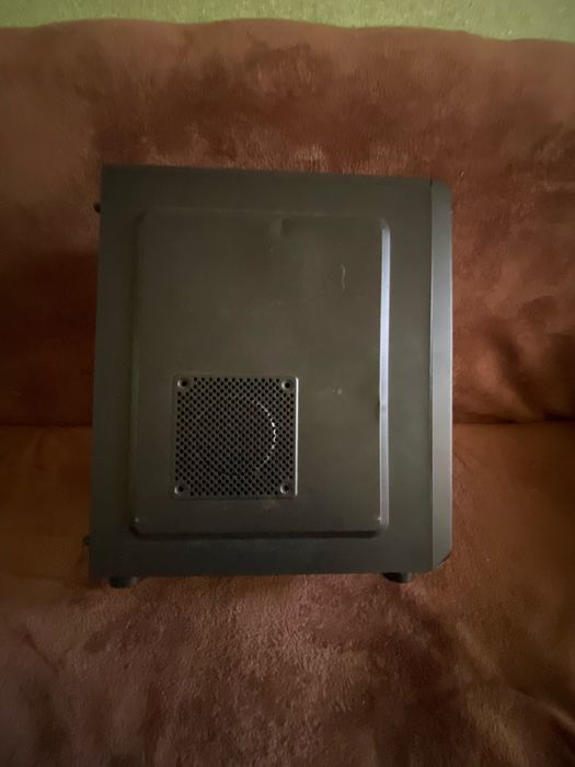 Корпус для ПК черный ATX / Micro-ATX (Самовывоз 12 квартал)