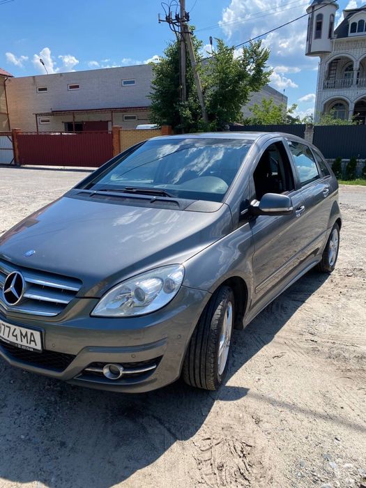 Мерседес  B150, в хорошем состоянии