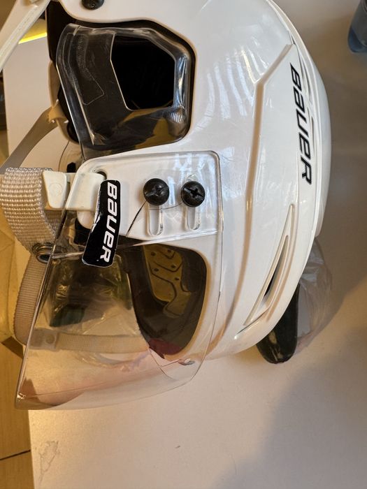 Kask hokejowy bauer