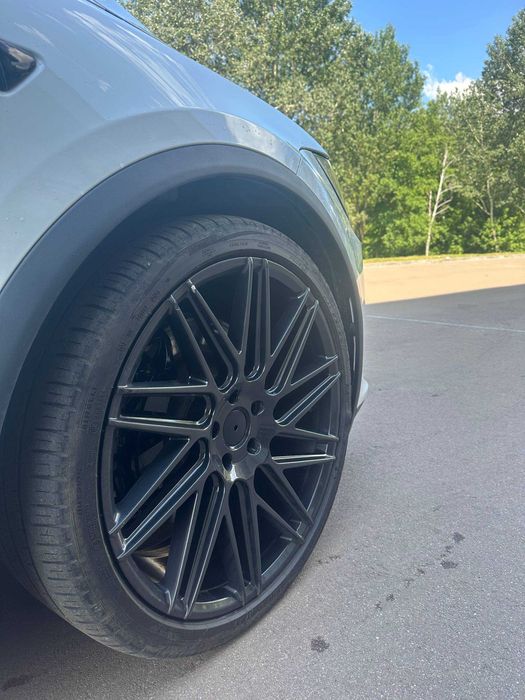 Tesla Model X Plaid