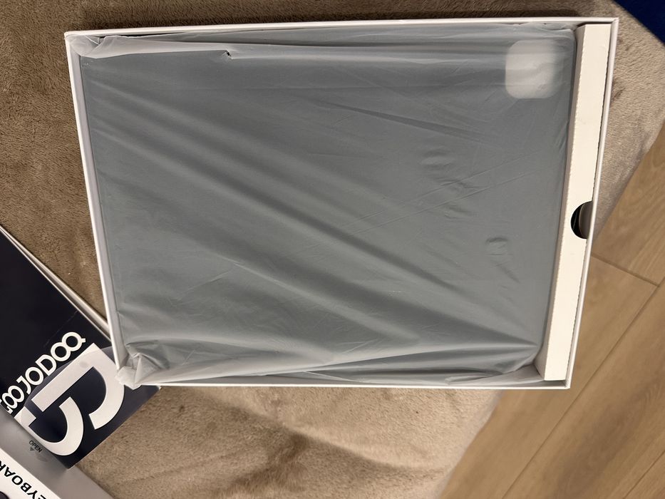 Etiui z klawiatura do ipada apple