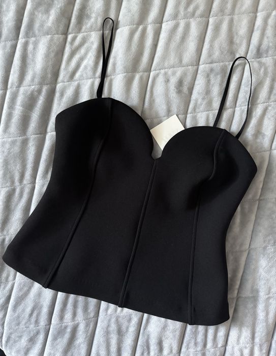 Swetry topy spodnie Zara