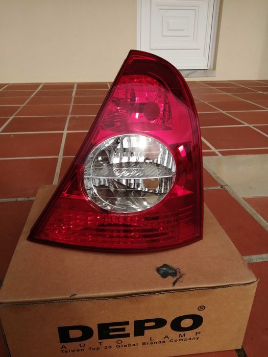 Farolins traseiros Renault clio