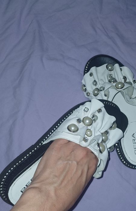 Шлепанцы сабо с камнями