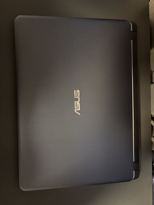 Ноутбук Asus x507u