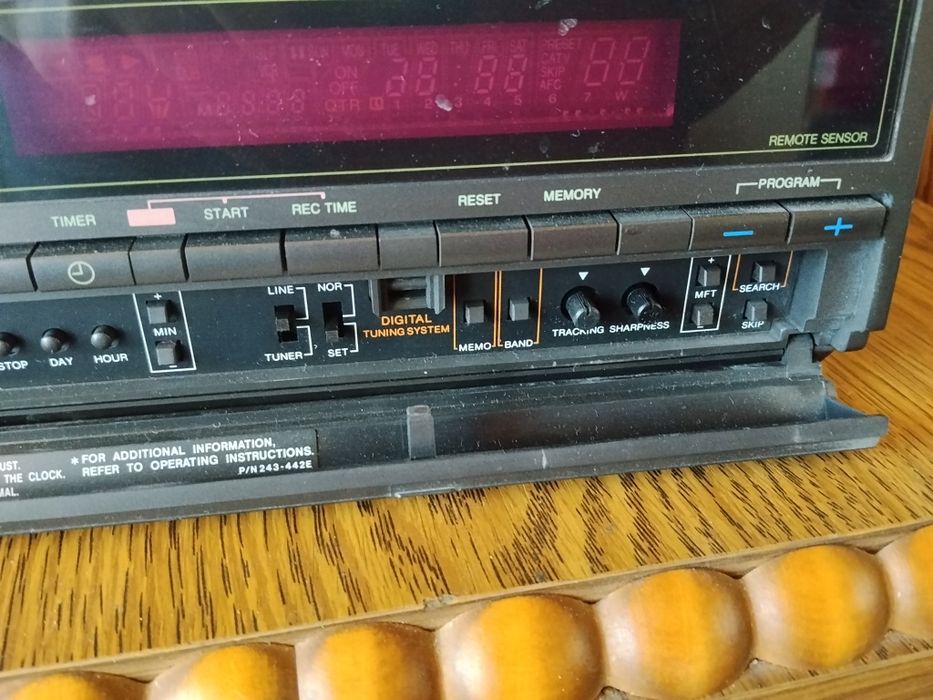 Magnetowid VHS YOKO YHV-80 HQ uszkodzony