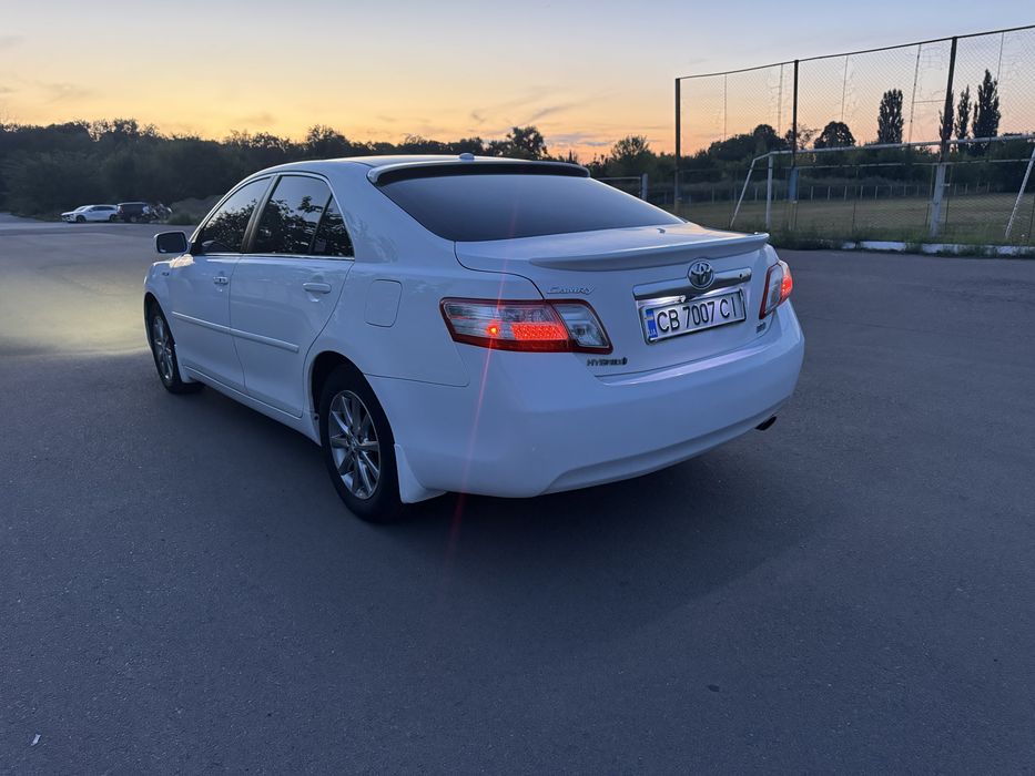 Toyota  Camry  HYBRID