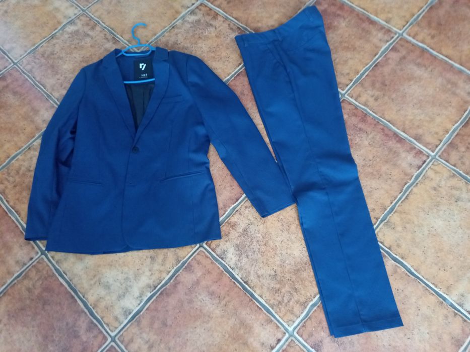 Sprzedam garnitur chłopięcy Reporter