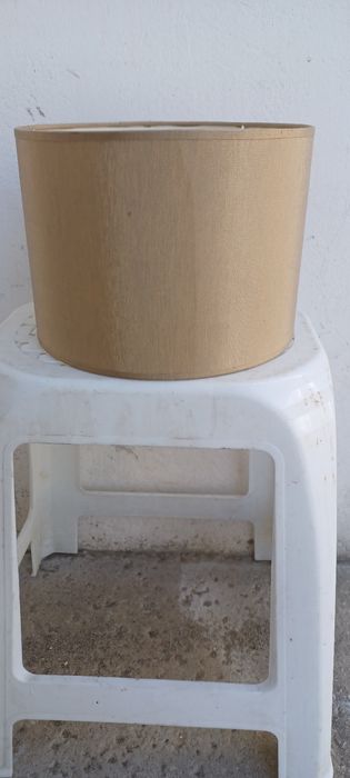 Vendo estes abajuros