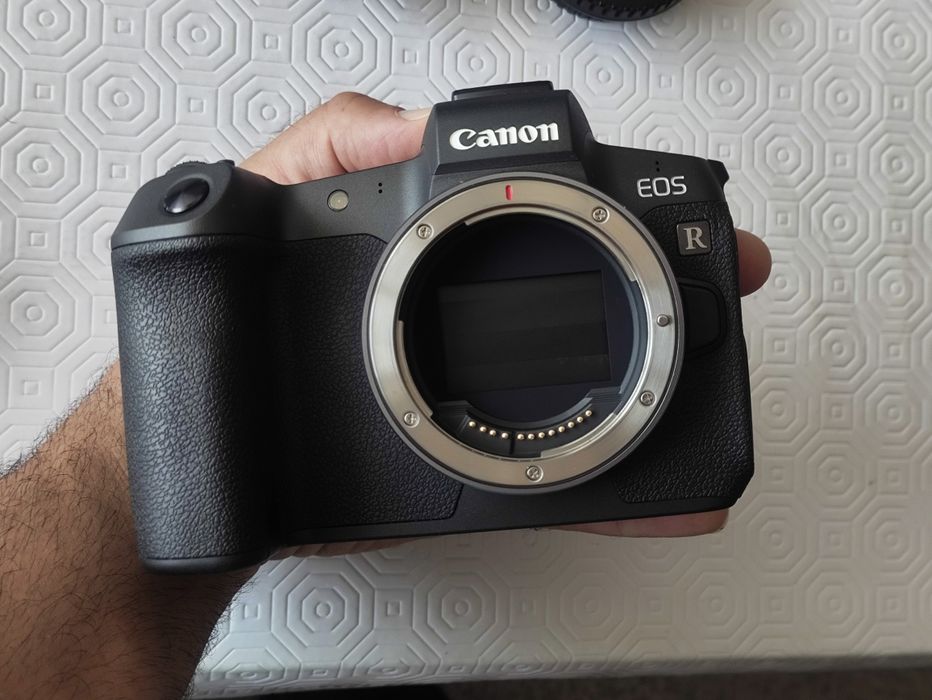 Canon eosR + adapt EF RF em excelente estado