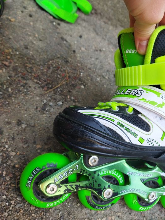 Продаю ролики розмір 30-33