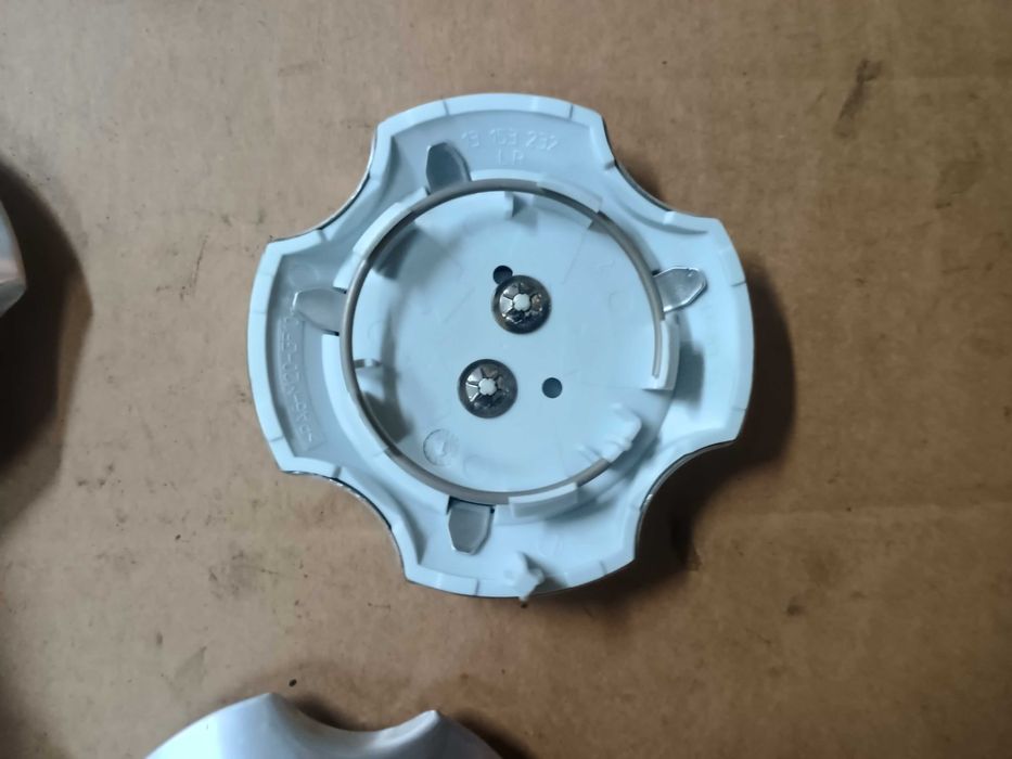 Dekielki kołpaczki felg Opel 80mm Komplet 4 sztuki