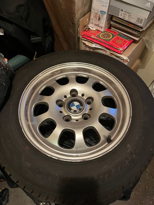 Колеса до БМВ з титанами зима