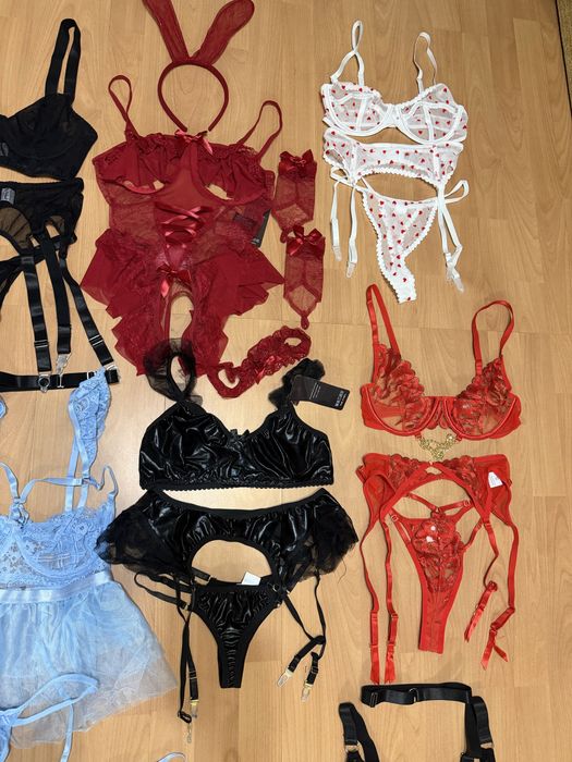 Еротична білизна белье труси ліф гартери боді пояс панчохи латекс