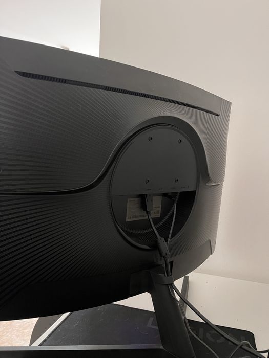 Pc Gaming ( Rtx 4060 8GB + Ryzen 7 + Samsung Odyssey g5 Curvo)