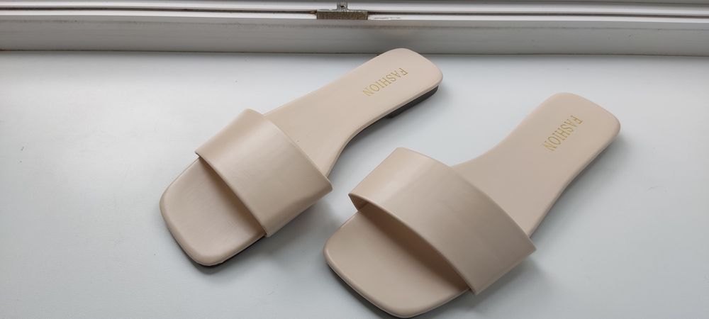 Beżowe klapki wkładka 28 cm r44