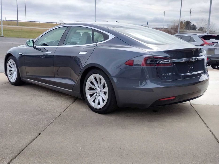 Tesla Model S 100D      2017