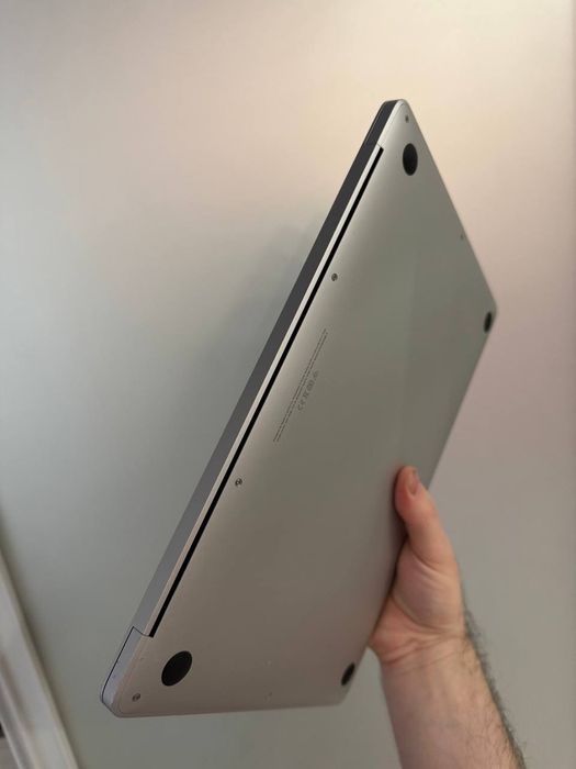 Apple MacBook 2020 M1 8GB RAM 128GB SSD