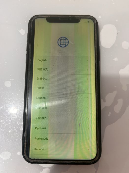Iphone XR айклауд чистий