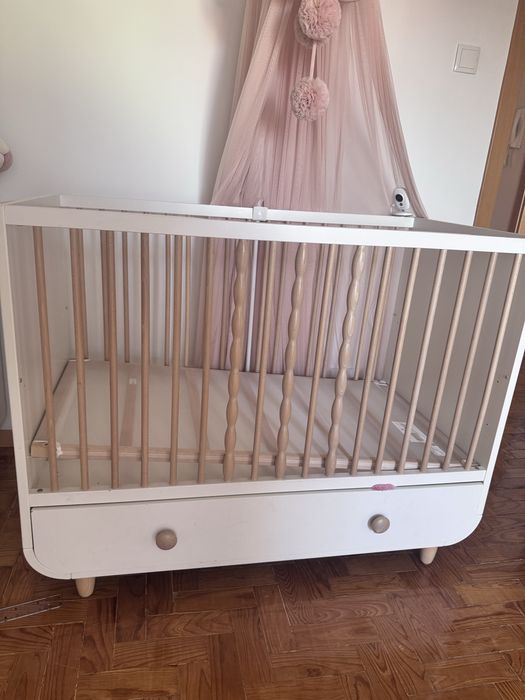 Berço ikea.