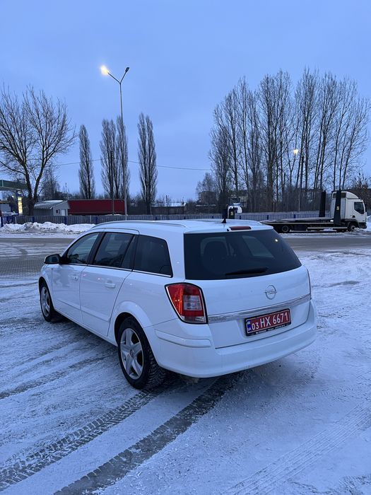 Продам Опель Астра H