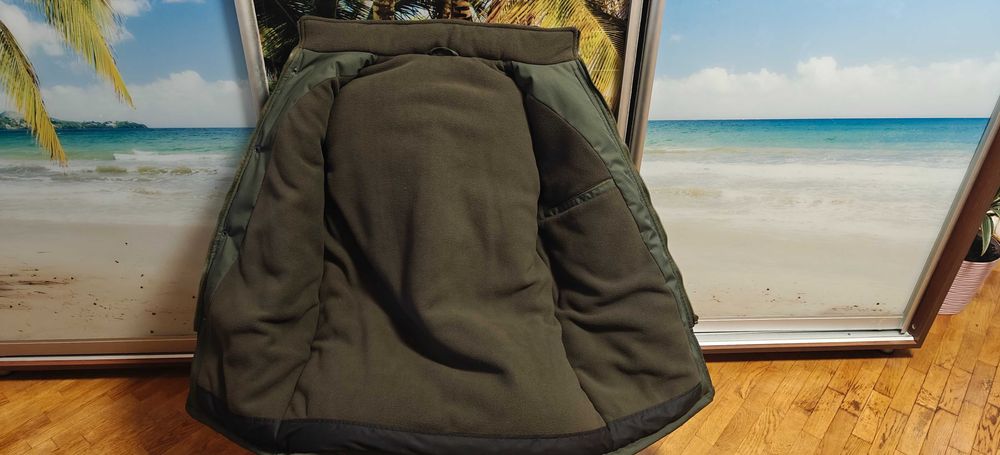 Куртка зимова чоловіча нова розмір 50 колір олива,підкладка фліс.