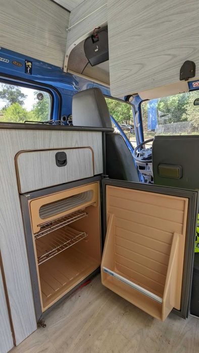Autocaravana Mazda E2000 4x4 Reimo  – Clássico raro, comparável ao VW T3 Westfalia Syncro
