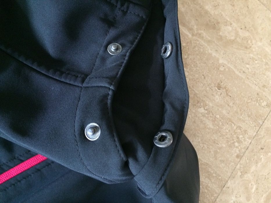 Kurtka dziewczęca przeciwdeszczowa r.152